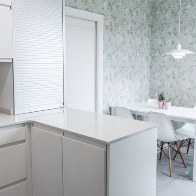 Cocina acogedora con zona para comer