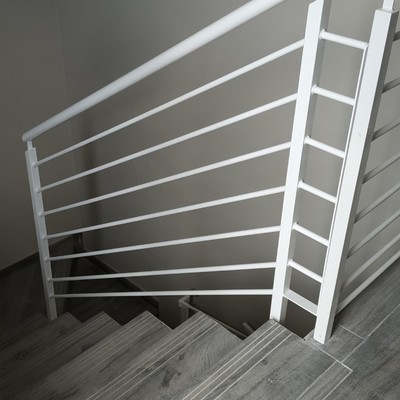 Barandilla lacado blanco