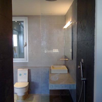 Reformas Viviendas, Construcciones Reformas, Microcemento