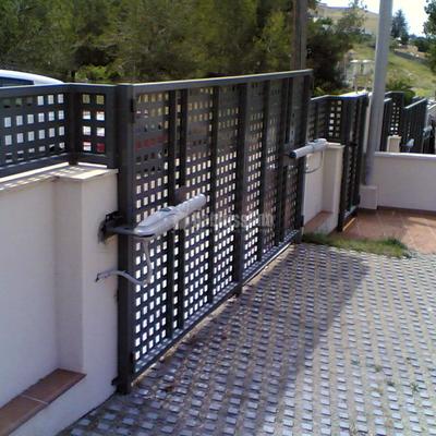 Puertas Garaje, Carpintería Aluminio, Persianas