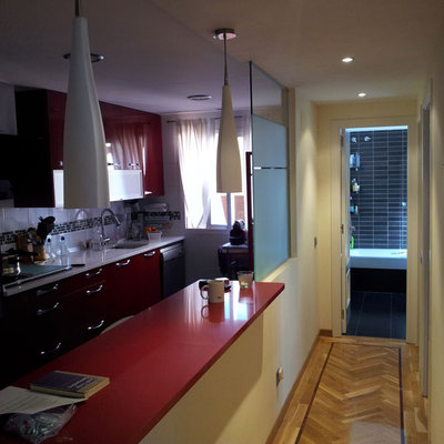 Moderna cocina en el centro de Madrid