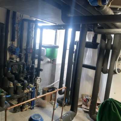 Construcción Instalación Y Servicios Lion
