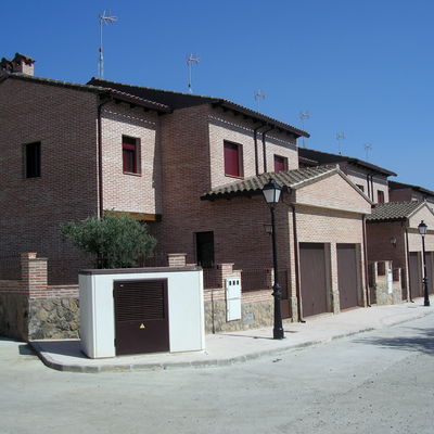 6 VIV. EN ALDEANUEVA DE S. BARTOLOME