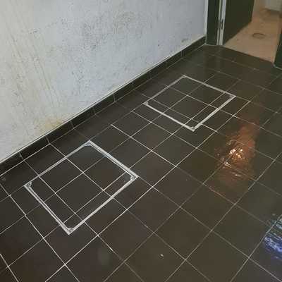 Suministro e instalación de tapa de registro