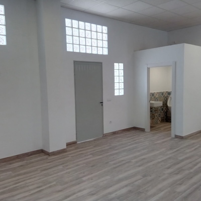 Reforma interior del local.