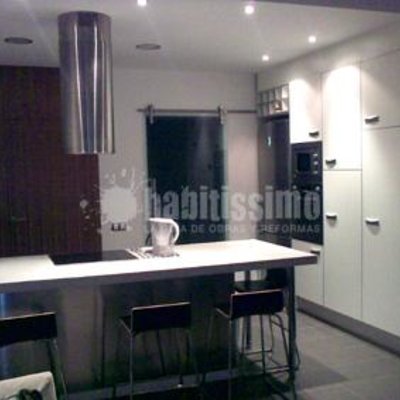 Reformas Viviendas, Reformas Oficinas, Construcciones Reformas