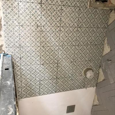 Colocación de plato de ducha