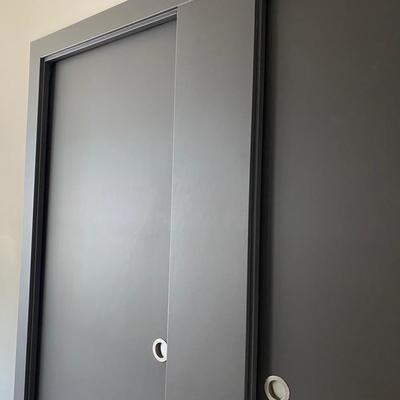 Semi-laca de puertas