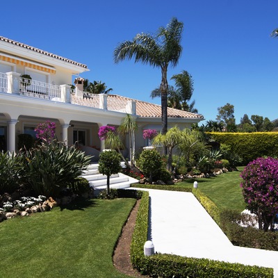 MANTENIMIENTO JARDIN 