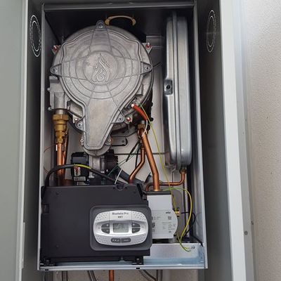 INSTALACIONES Y REFORMAS