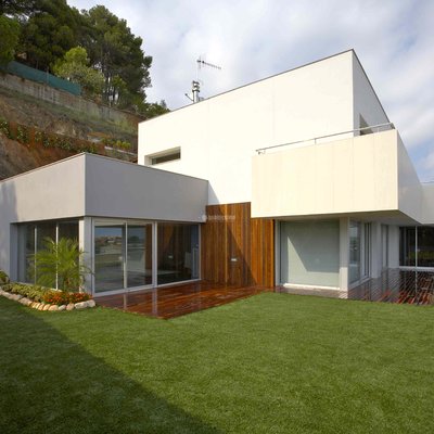 Vista exterior casa aislada