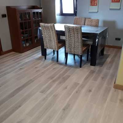 LAMINADO RODAPIÉ SAPELLY