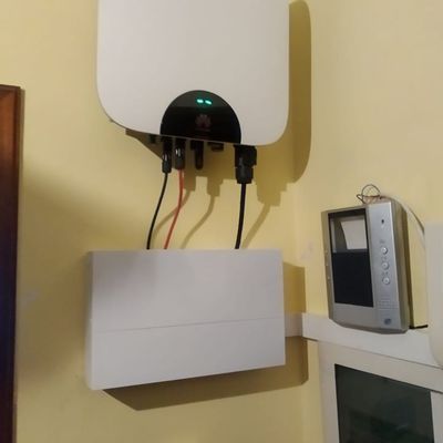 INSTALACIÓN FOTOVOLTAICA con inyección a red