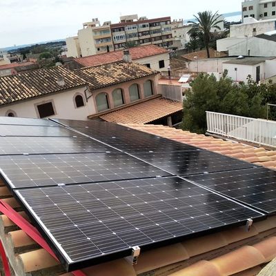 INSTALACIÓN FOTOVOLTAICA con inyección a red