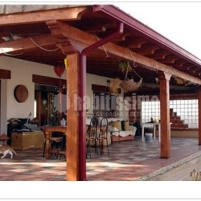 Estructuras y porches de madera