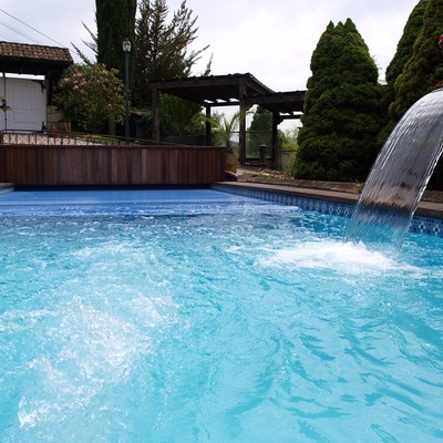 A8 Cubierta automática y cascada