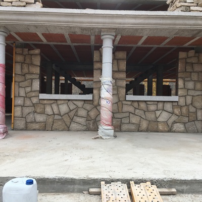 Piedra rubia de cardeñosa y dinteles de granito