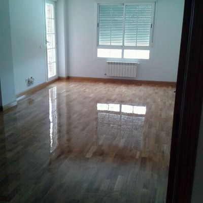 Acuchillado y barnizado de tarimas