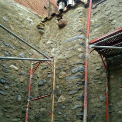 al lado iglesia cardedeu