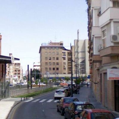 ALABAU enfrente de estación metro