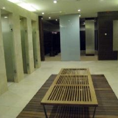 Alicatado con gres compacto