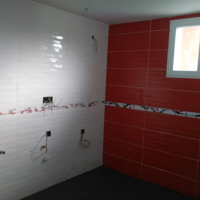 ALICATADO DE PARED EN COCINA