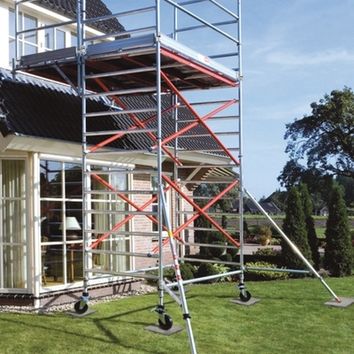 TORRE CON MENSULA EN VIVIENDA