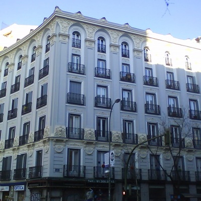 AMPLIACIÓN DE VIVIENDAS EN EL EDIFICIO SITO EN LA PLAZA ALONSO MARTÍNEZ Nº 7 DE MADRID
