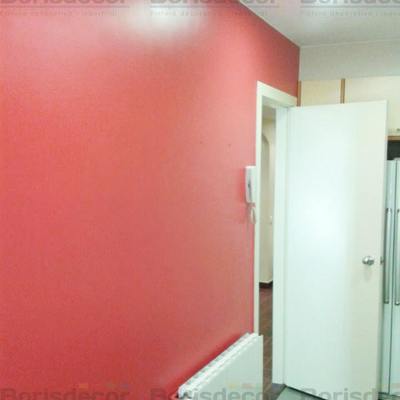 Aplicación de esmalte al agua en paredes