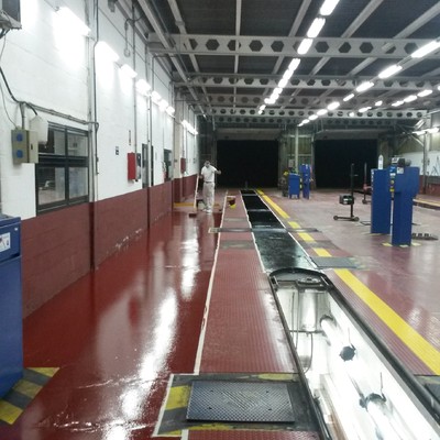 Aplicación de resinas y pinturas epoxi