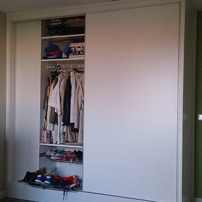 Armario corredero lacado en blanco