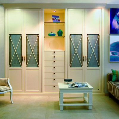 Armario de puertas abatibles Serie Perla