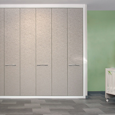 Armario de puertas plegable Serie Zafiro.