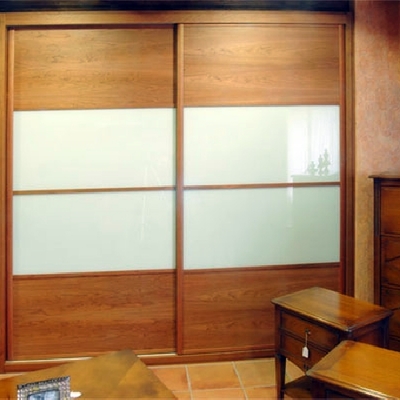 armario empotrado en roble con cristales