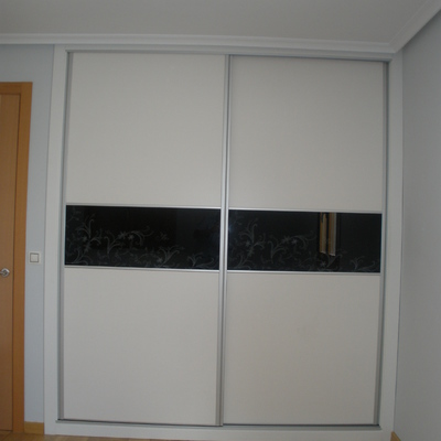 ARMARIO MELAMINA Y CRISTAL