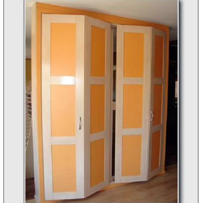Armario plegable a medida modelo Nazari 3. Armario con puertas plegables fabricado a medida.