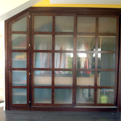 Arnario en Block con puerta abatible y corredera.