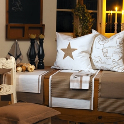 AUXILIAR Y DECORACION