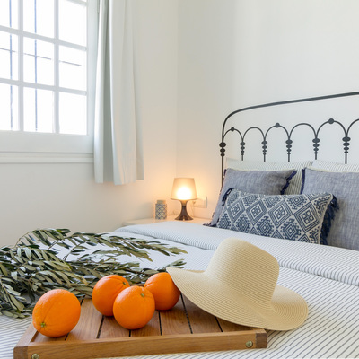 Dormitorio | Bajo Costa Brava | by Carmela Cebrián