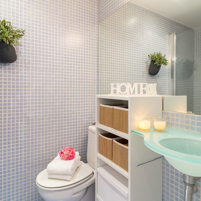 Baño | Bajo Costa Brava | by Carmela Cebrián