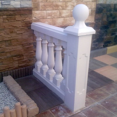 balustres, gelosies, pedres reconstituides....