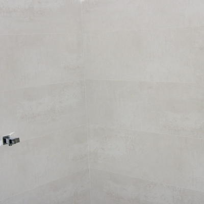 Baño de porcelanosa baldosa de 100x40 cm