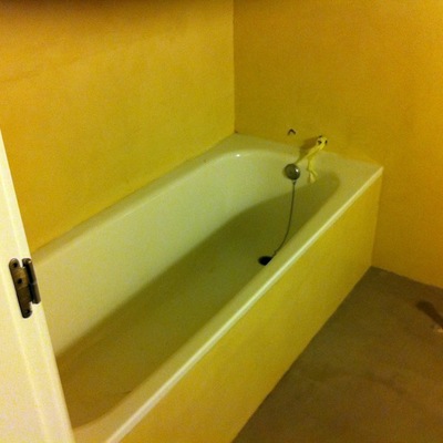 Baño después de aplicación microcemento