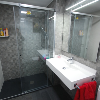baño con ducha