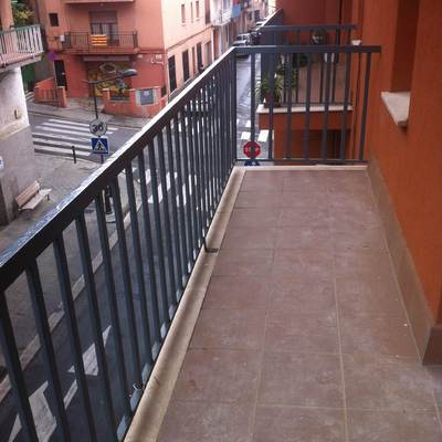 BARANDA SENCILLA DE BALCÓN ( GALVANIZADO )