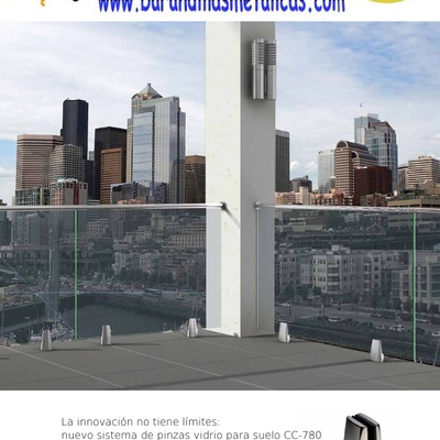 Barandilla de vidrio al aire +Info en http://www.barmet.es/tienda/Catalog/show/pinzas-para-suelo-cc-780-aisi316-espejo-167126