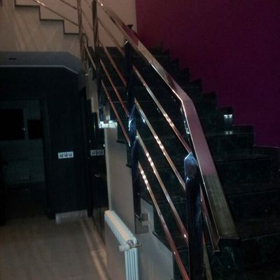 BARANDILLA DISENYO ACEROINOXIDABLE