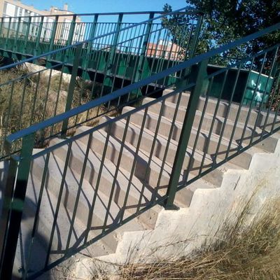 Barandilla para puente peatonal.