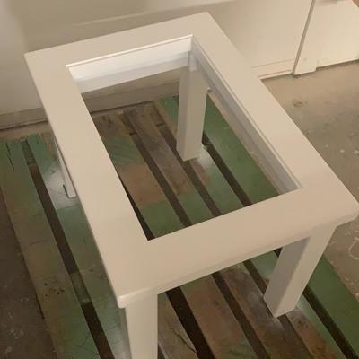 Mesa de centro lacada.