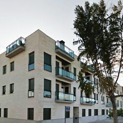 Bloque de viviendas en Canet. 